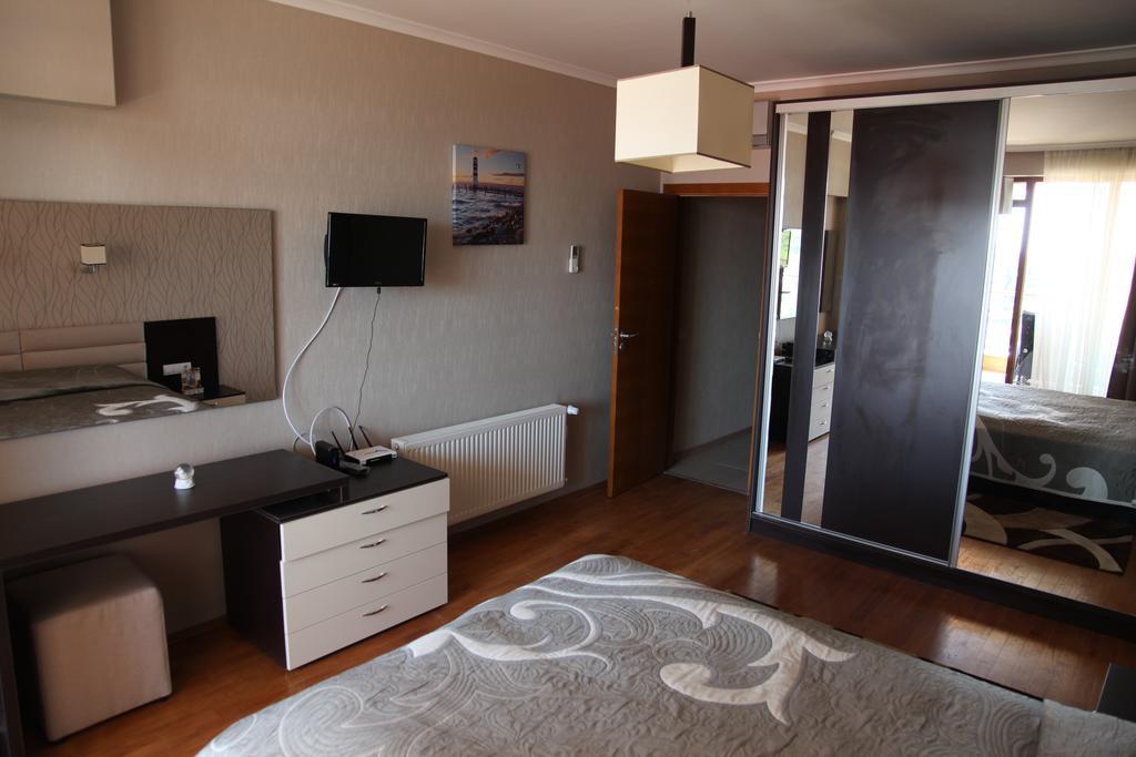 Apartment In St. Constantine And Helena Saints Constantine and Helena Екстер'єр фото